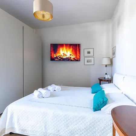 Guesthost - Bright With Parking Near * Viareggio