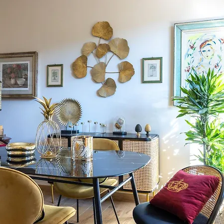 Appartement Guesthost - Bright With Parking Near