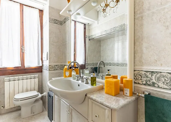 Guesthost - Bright With Parking Near Viareggio